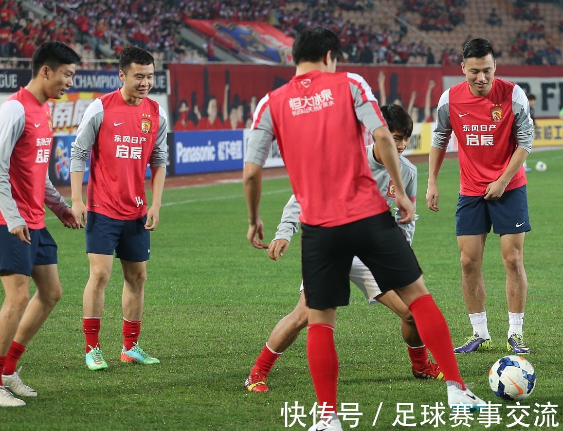 江苏业余足球再添活力 “我爱足球”城市联赛赋能基层足球发展（江苏业余足球活力再升级，“我爱足球”城市联赛助推基层发展）