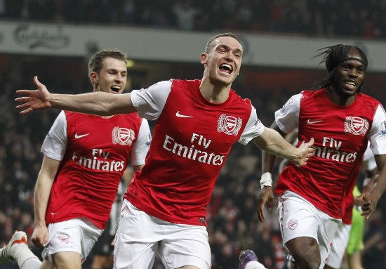 英超第14轮综述：利物浦平局+切尔西爆冷，阿森纳5分领先稳居榜首（英超第14轮盘点：利物浦战平、切尔西冷门告负，阿森纳以5分优势领跑）