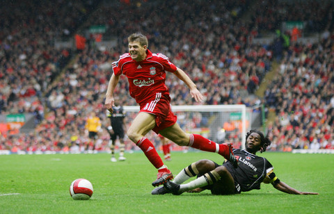 亚美尼亚主帅：惨败令人痛苦，还没准备好踢葡萄牙这类强队（亚美尼亚主帅承认：惨败刺痛，球队尚未准备好对抗葡萄牙等强队）