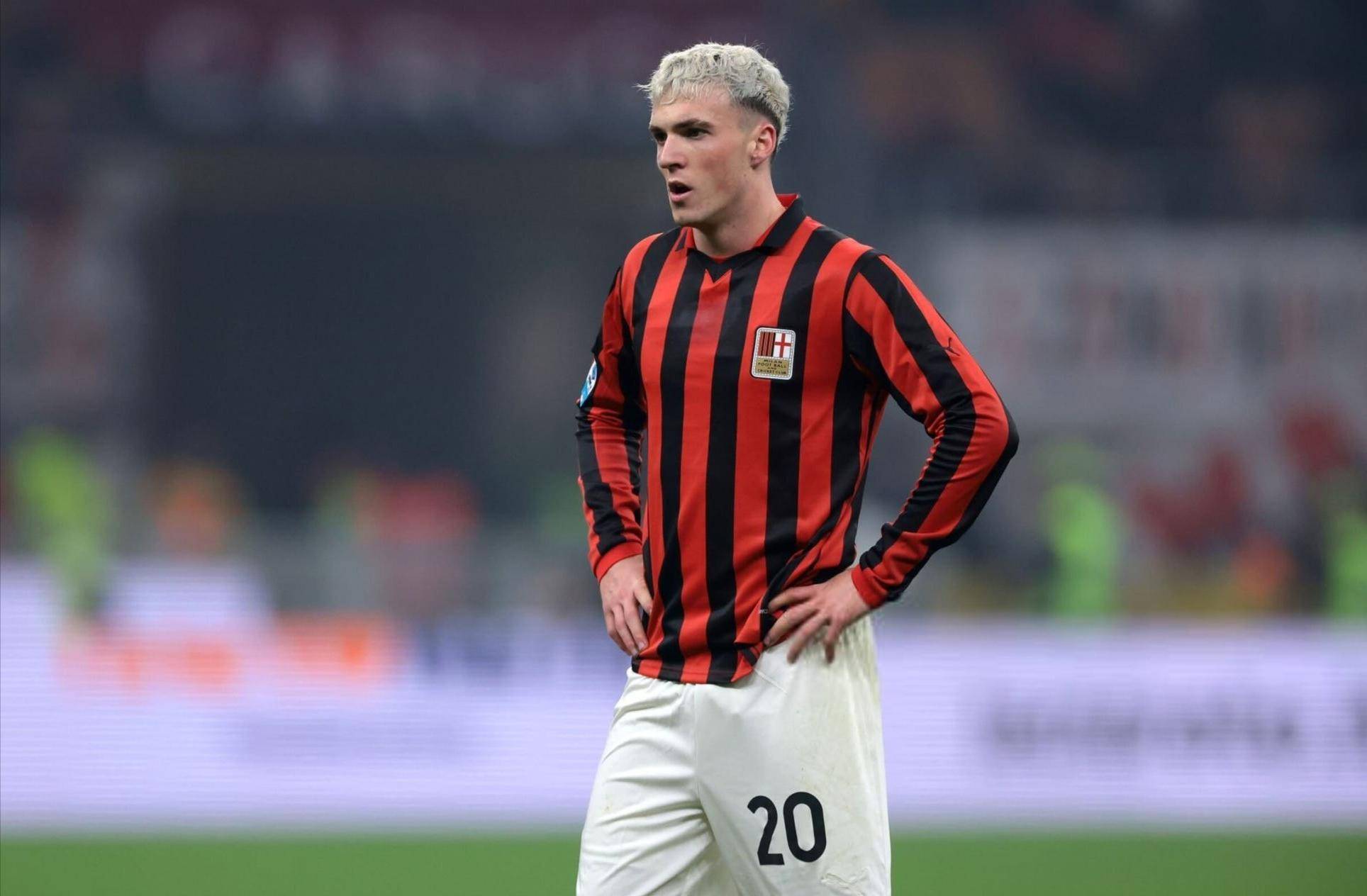 达万庆祝足协杯夺冠：我无比开心能实现这个将永存于心的梦想（达万庆贺足协杯夺冠：圆了铭记于心的梦想，我欣喜万分）