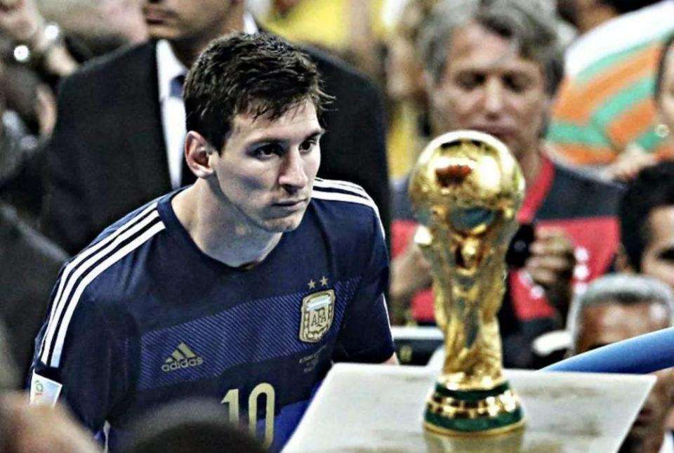 法尔克：诺伊尔续约可能目前是五五开，明年3月后会有最终决定（法尔克：诺伊尔续约前景各半，最终决定预计明年3月后出炉）