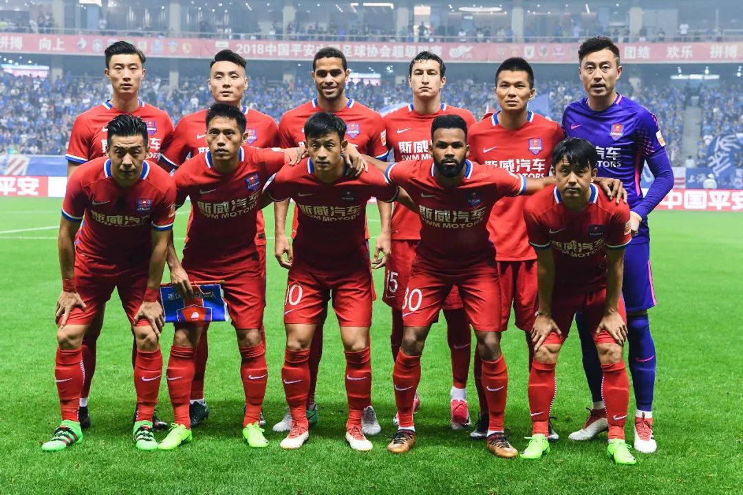 李玮锋：联赛中轴都是外援造成国足没人，这两年踢球孩子多了