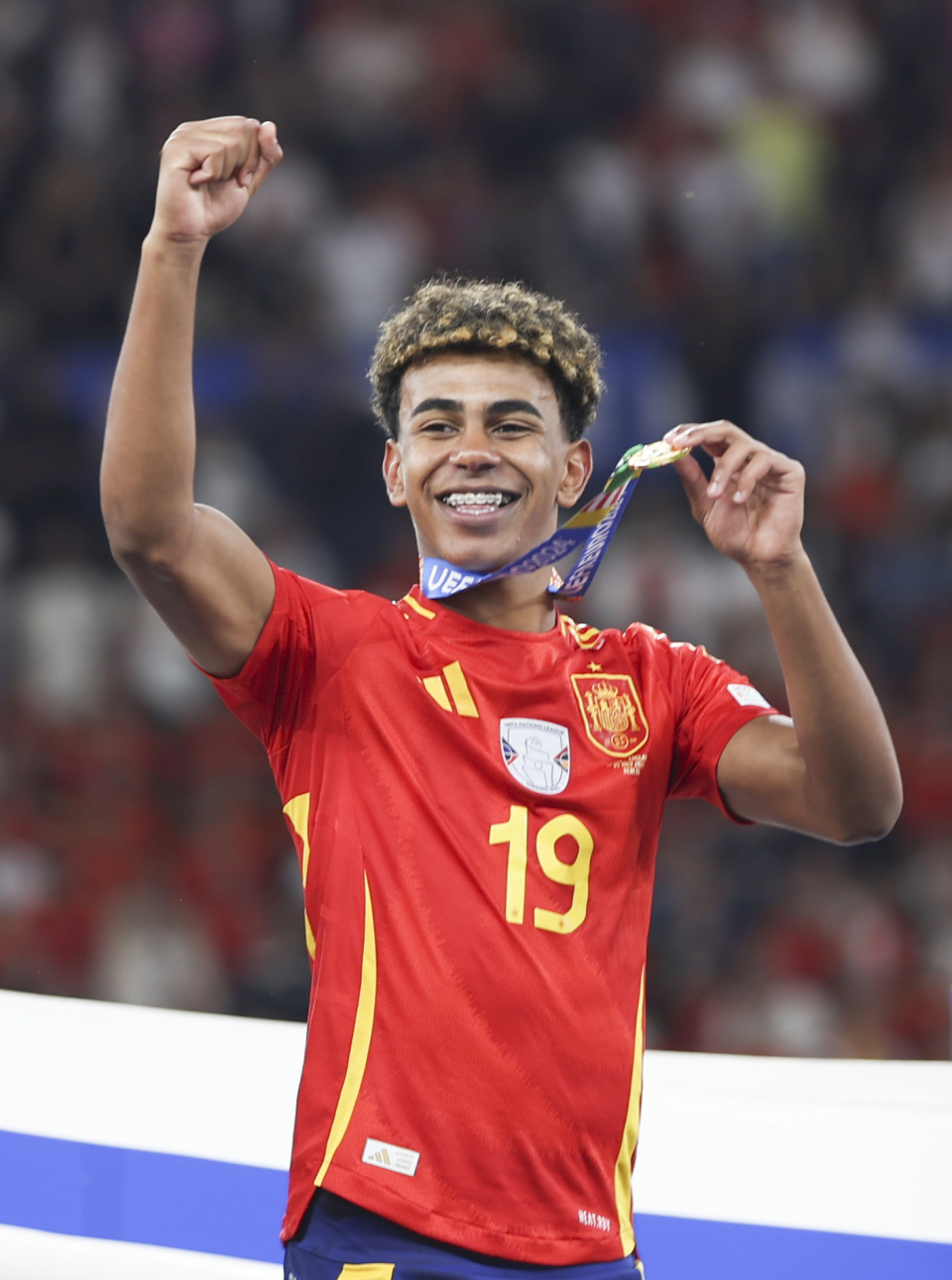 美媒：快船预计将与篮球运营总裁弗兰克团队达成续约