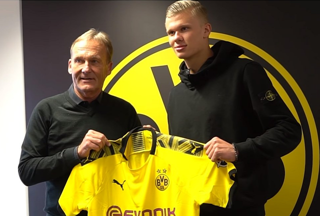 邮报：曼联询问多纳鲁马转会可能性，转会费与工资都超出预算