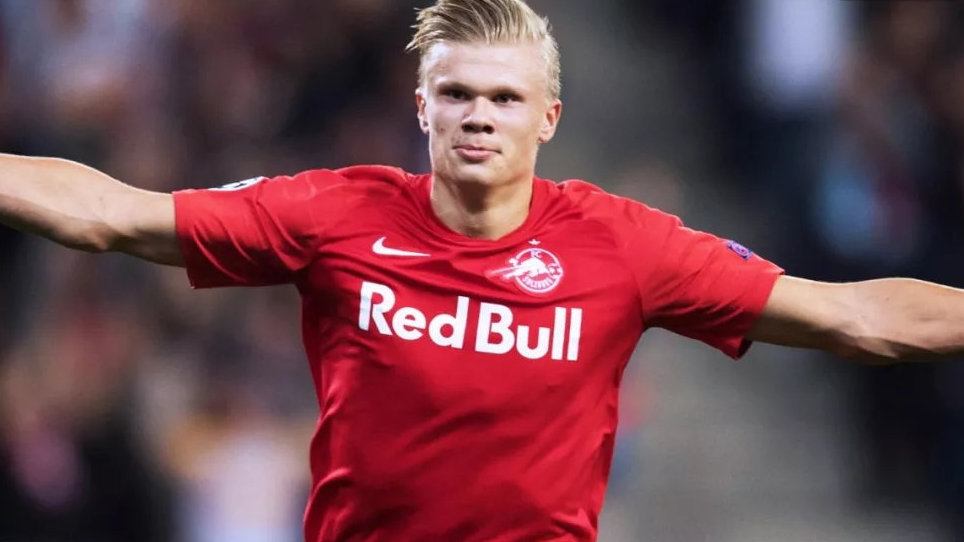 从前的对手再度相遇，博格巴与萨内欧冠相遇赛后寒暄（旧敌重逢：博格巴与萨内欧冠赛后握手致意）