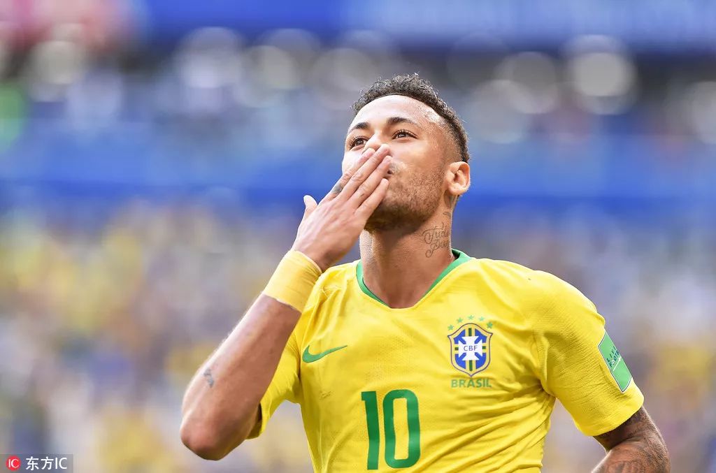 记者：莫斯科鱼雷和辽宁铁人争夺萨缅托，两队都提供报价了