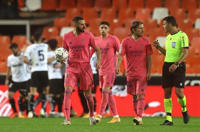 哈萨克斯坦足球超级联赛：13座城市的14支球队