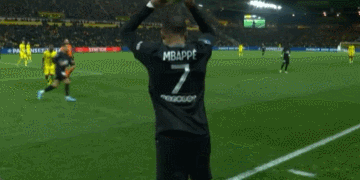 座无虚席！新诺坎普首秀，共计45157名球迷来到现场（爆满！新诺坎普首秀吸引45157名球迷到场观战）